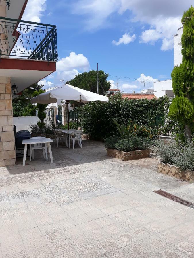 Villa Maria Sant Isidoro  Buitenkant foto